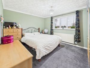 Bedroom- click for photo gallery